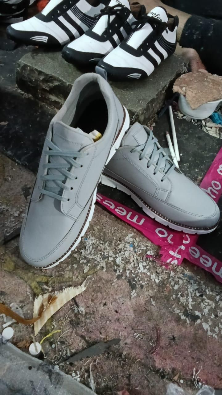 Men’s Grey Ultra-Comfy Soft Sole Sneakers – Casual Wear