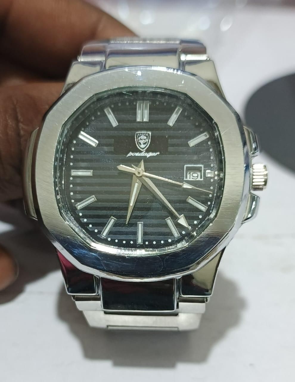 Luxury Stainless Steel Watch – Minimalist Elegance for Every Occasion