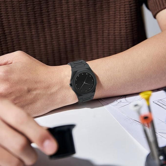 Arabic Dial Polycarbonate Analog Watch – Black