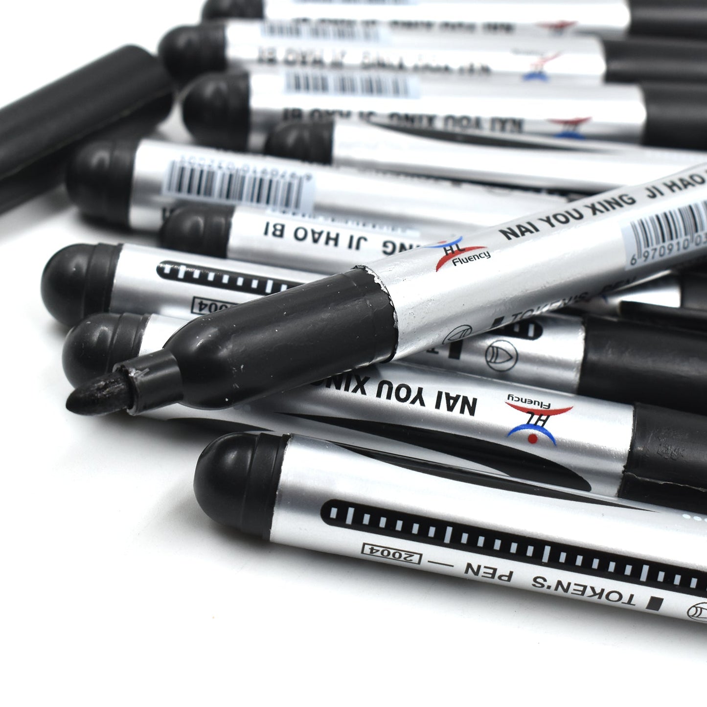 9018 10-Pc Black Marker Set – Lightweight & Easy to Use